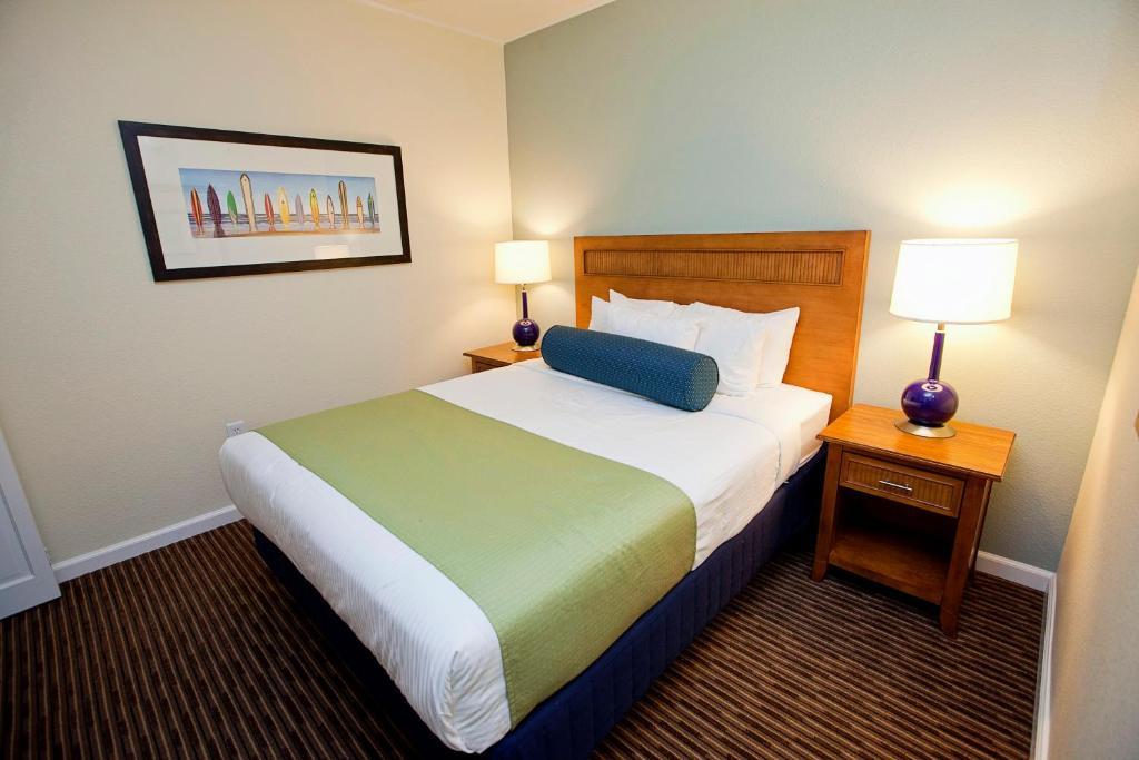 Club Wyndham Oceanside Pier Resort Exterior photo
