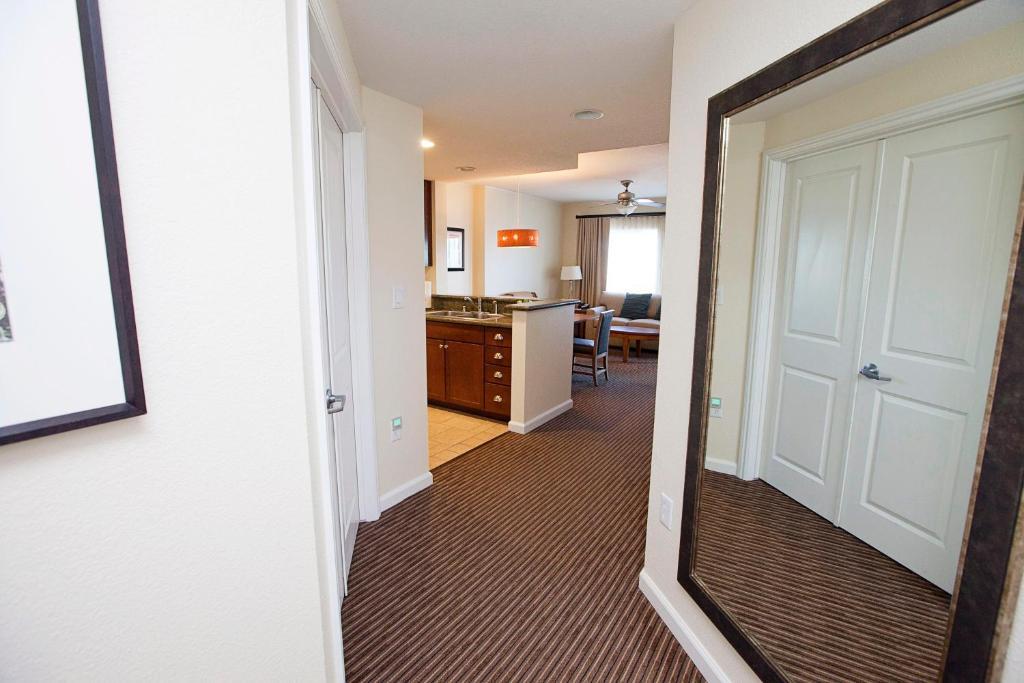 Club Wyndham Oceanside Pier Resort Exterior photo